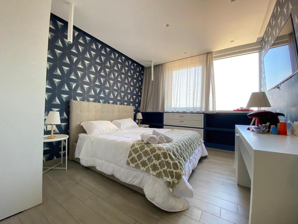 2B Fifteen Floor Suite Napoli Exterior photo
