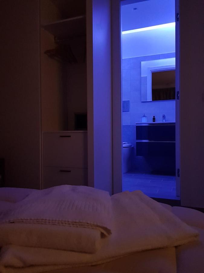 2B Fifteen Floor Suite Napoli Exterior photo