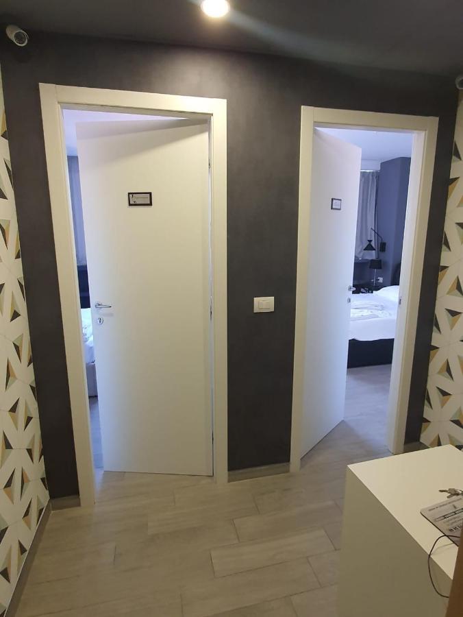 2B Fifteen Floor Suite Napoli Exterior photo