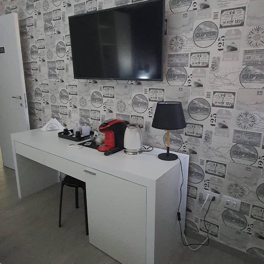 2B Fifteen Floor Suite Napoli Exterior photo